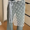 Fashionable clothing and accessories go well with other clothes and accessories Specification image